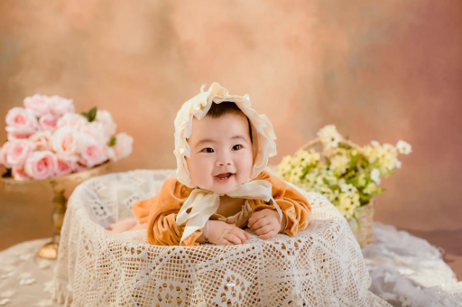 山南宝宝多大开始攒肚子