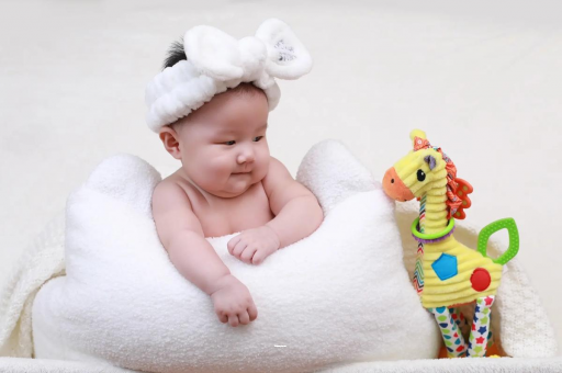 山南三个月宝宝放屁不拉屎